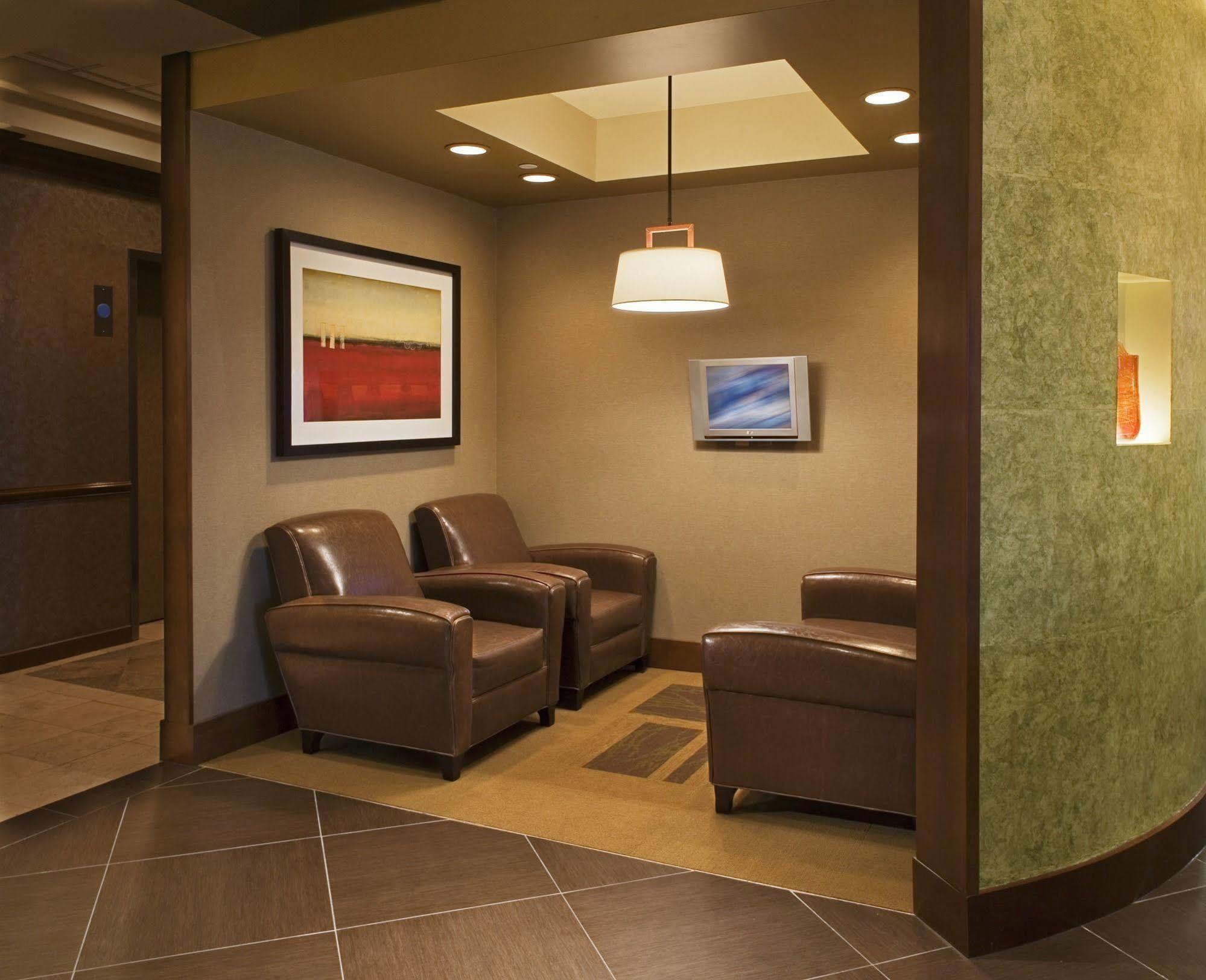 Hyatt Place Indianapolis Airport Interior foto